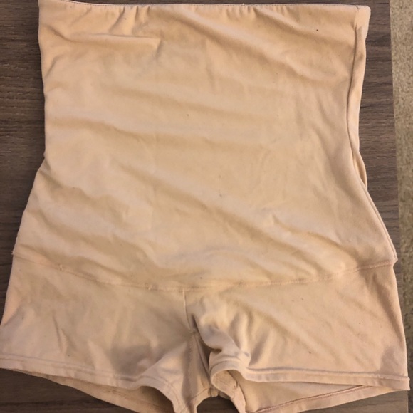 Maidenform Shapewear - Picture 1 of 3